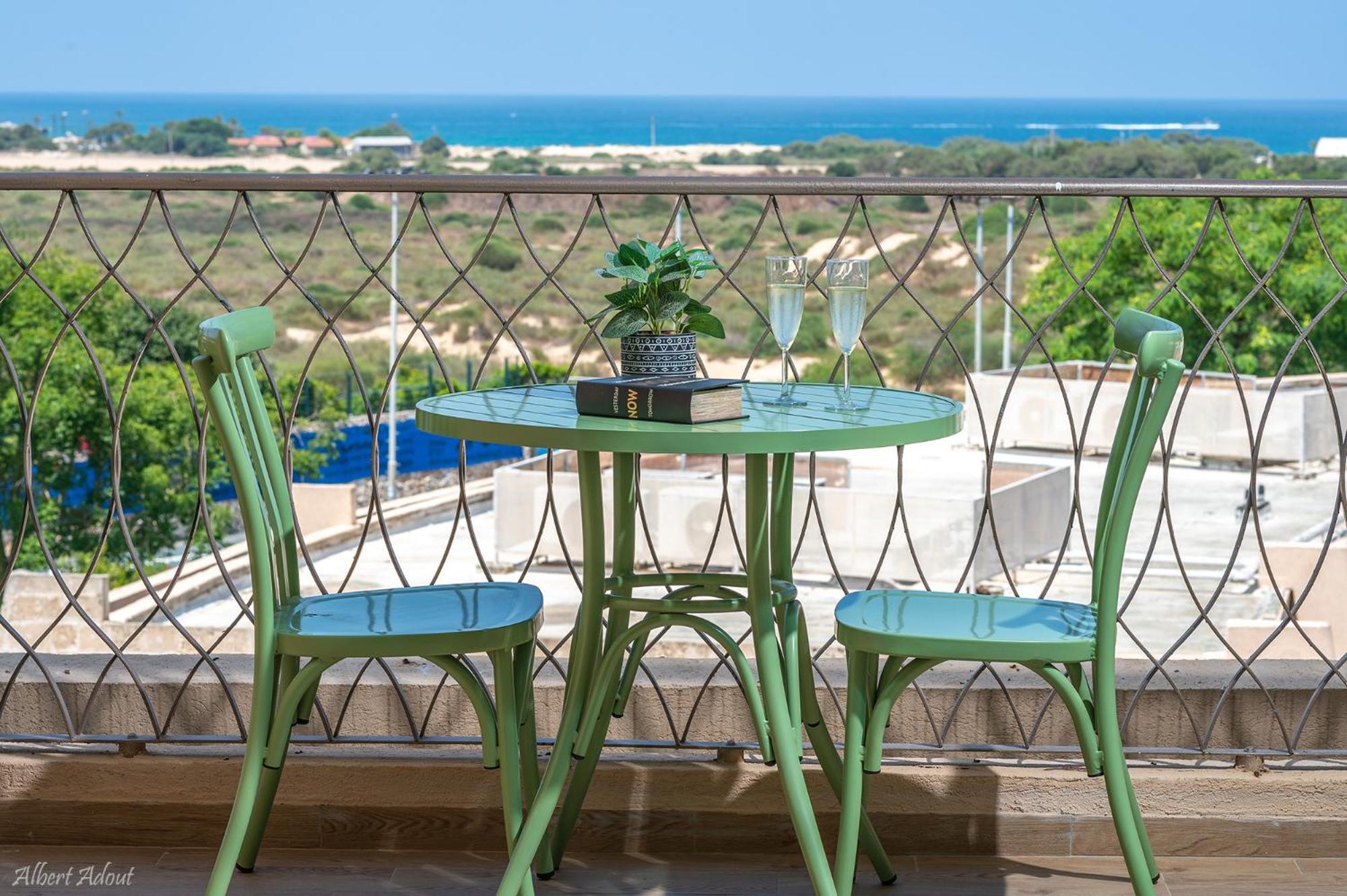 Mina'S Suites - קיסריה Exterior foto